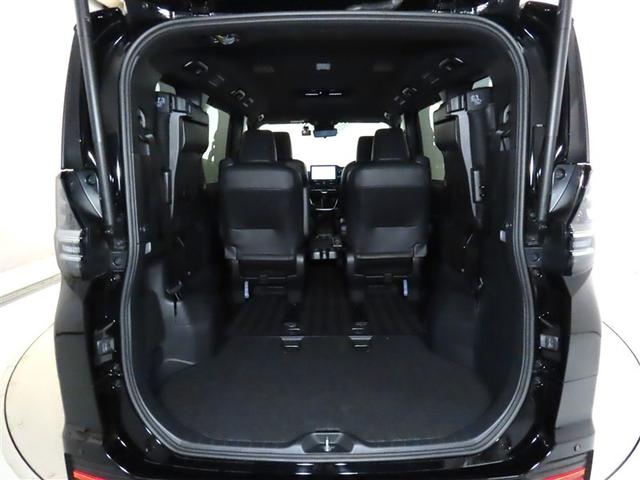 ヴォクシー Ｓ－Ｚ　自動（衝突被害軽減）ブレーキ　インテリジェントクリアランスソナ　パノラマミックビューモニター　ドライブレコーダ　デジタルインナーミラー　コネクテッド地デジナビ　ＣＤ／ＤＶＤ再生機能　パワーバックドア（16枚目）