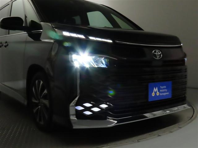 ヴォクシー Ｓ－Ｚ　自動（衝突被害軽減）ブレーキ　インテリジェントクリアランスソナ　パノラマミックビューモニター　ドライブレコーダ　デジタルインナーミラー　コネクテッド地デジナビ　ＣＤ／ＤＶＤ再生機能　パワーバックドア（18枚目）