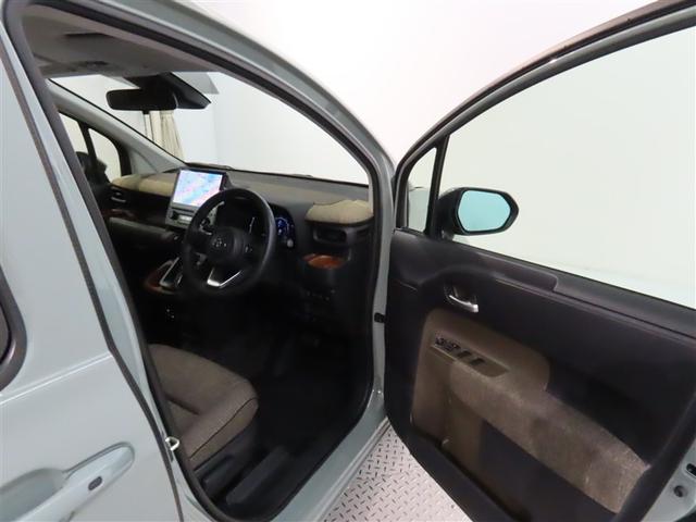 シエンタ Ｚ　自動（衝突被害軽減）ブレーキ　ブラインドスポットモニター　パノラマミックビューモニター　ドライブレコーダ　コネクテッド地デジナビ　後席モニター　シートヒータ　ステアリングヒータ　禁煙車（9枚目）