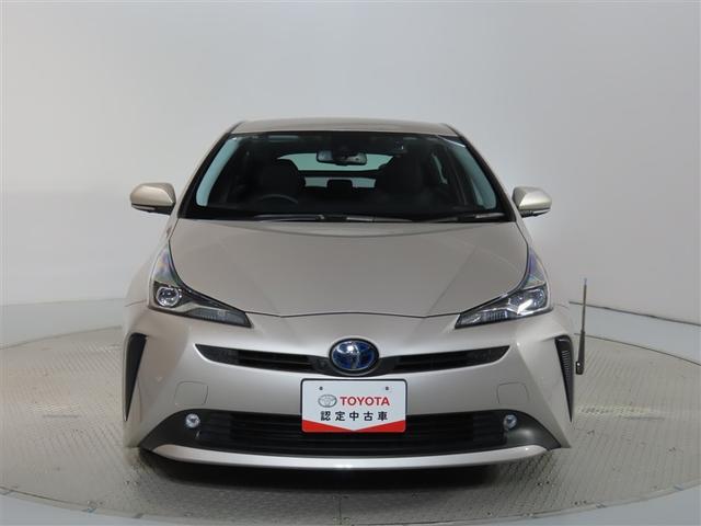 プリウス Ａ　トヨタ認定中古車　自動（衝突被害軽減）ブレーキ　ブラインドスポットモニタ　パノラマミックビューモニタ　ドライブレコーダ　コネクテッド地デジナビ　ＣＤ／ＤＶＤ再生機能　電源コンセントＡＣ１００Ｖ　禁煙車（5枚目）