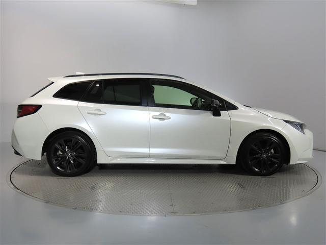 カローラツーリング ハイブリッド ダブルバイビー トヨタ認定中古車 自動(衝突被害軽減)ブレーキ インテリジェントクリアランスソナー ブラインドスポットモニター ドライブレコーダ 純正地デジDA シートヒータ ステアリングヒータ 禁煙車(4枚目)