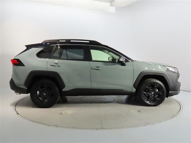 ＲＡＶ４ アドベンチャー　オフロードパッケージＩＩ　トヨタ認定中古車　自動（衝突被害軽減）ブレーキ　ブラインドスポットモニター　パノラマミックビューモニター　ドライブレコーダ　コネクテッド地デジナビ　電源コンセントＡＣ１００Ｖ　シートエアコン　禁煙車（4枚目）
