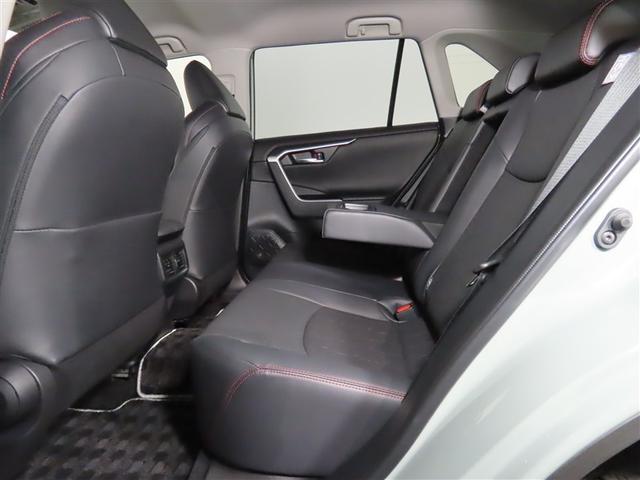 ＲＡＶ４ アドベンチャー　オフロードパッケージＩＩ　トヨタ認定中古車　自動（衝突被害軽減）ブレーキ　ブラインドスポットモニター　パノラマミックビューモニター　ドライブレコーダ　コネクテッド地デジナビ　電源コンセントＡＣ１００Ｖ　シートエアコン　禁煙車（11枚目）