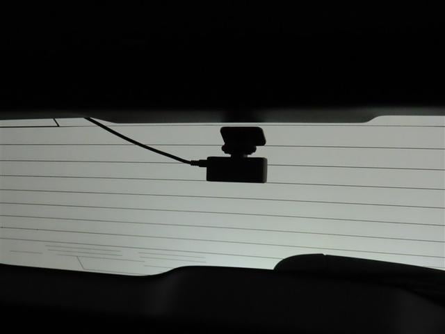 カローラクロス ハイブリッド Z トヨタ認定中古車 自動(衝突被害軽減)ブレーキ インテリジェントクリアランスソナー ブラインドスポットモニター ドライブレコーダ コネクテッドナビ CD/DVD再生機能 パワーバックドア シートヒータ(22枚目)