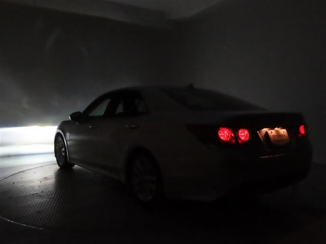 クラウンハイブリッド アスリートＧ　トヨタ認定中古車ライト　自動（衝突被害軽減）ブレーキ（対車両）　インテリジェントクリアランスソナー　ＨＩＤヘッドライト　ドライブレコーダ　純正ＨＤＤ地デジナビ　ＣＤ／ＤＶＤ再生機能　本革シート　禁煙車（24枚目）