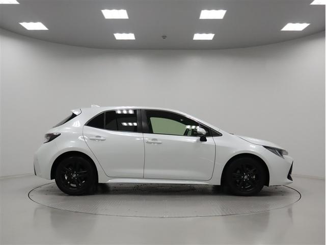 カローラスポーツ ハイブリッドＧ　スタイル　５０ミリオンエディション（5枚目）