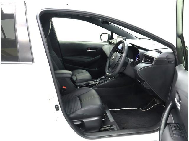 カローラスポーツ ハイブリッドＧ　スタイル　５０ミリオンエディション（12枚目）