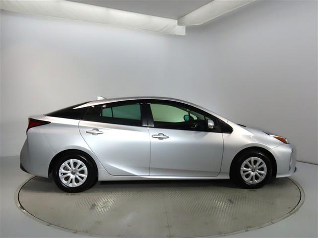 プリウス ＳセーフティプラスＩＩ　トヨタ認定中古車・純正ＤＡナビ・パノラミックビューモニター・スマートキー・ＡＣ１００Ｖ１５００Ｗ電源・前後ドライブレコーダー（4枚目）