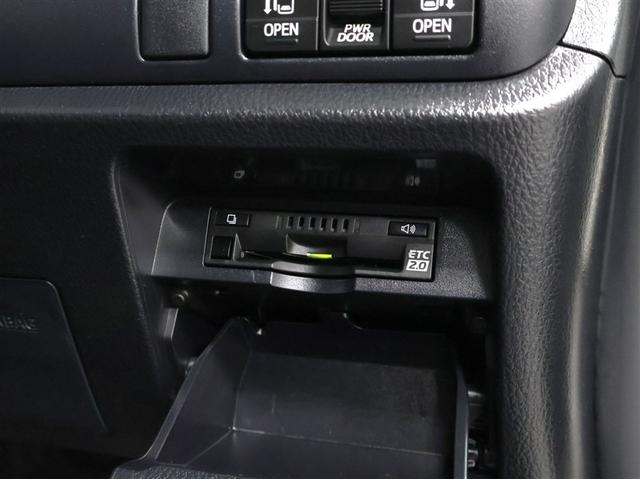 ノア ハイブリッドＳｉ　ダブルバイビーＩＩＩ　認定中古車・純正１０インチナビ・ＥＴＣ・ＬＥＤヘッドライト・ワンオーナー・純正１２インチ後席モニター・シートヒーター・前後ドライブレコーダー（17枚目）