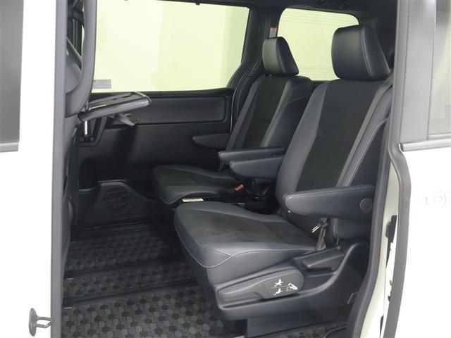 ノア ハイブリッドＳｉ　ダブルバイビーＩＩＩ　認定中古車・純正１０インチナビ・ＥＴＣ・ＬＥＤヘッドライト・ワンオーナー・純正１２インチ後席モニター・シートヒーター・前後ドライブレコーダー（20枚目）