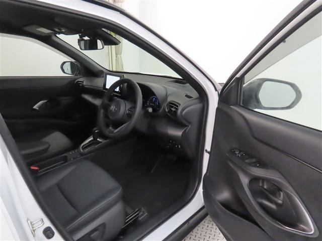 ヤリスクロス ハイブリッドZ 認定中古車・コネクテッドナビPLUS・HUD・アドバンストパーク・パノラミックビューモニター・前後ドライブレコーダー・HDMI入力端子(8枚目)