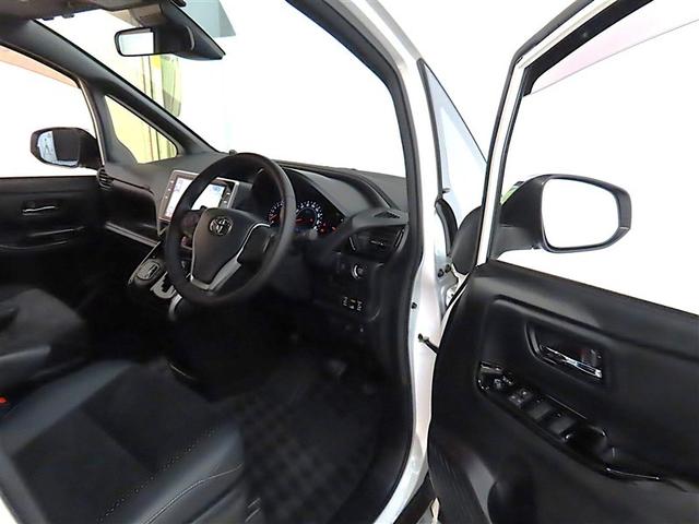 ヴォクシー ZS 煌III(9枚目)