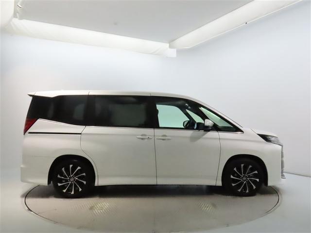 ノア ハイブリッドＳ－Ｚ　純正１４インチ後席モニター・コネクテッドナビＰＬＵＳ・快適利便パッケージ・ドライビングサポート（4枚目）