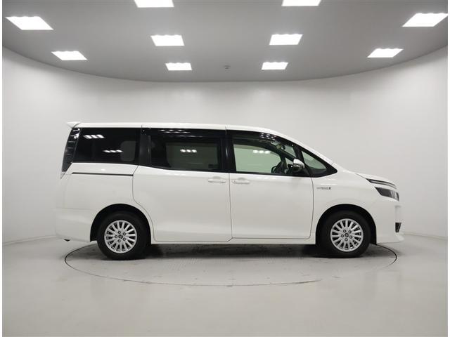 ヴォクシー ハイブリッドＸ　純正９インチナビ・ＥＴＣ・ＬＥＤヘッドライト・ドライブレコーダー・左側電動スライドドア（5枚目）