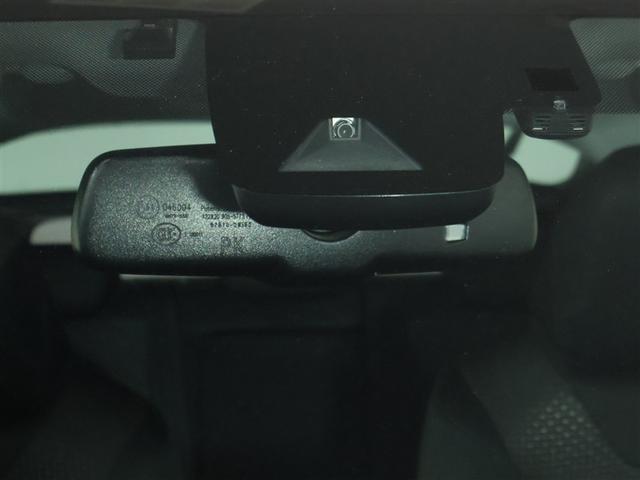 プリウス ＳセーフティプラスＩＩ　トヨタ認定中古車・純正７インチナビ・ＥＴＣ・バックカメラ・ＬＥＤヘッドライト・ＡＣ１００Ｖ１５００Ｗ電源・禁煙車・ワンオーナー（12枚目）