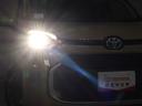 高輝度で点灯速度が速いLEDヘッドライト装備!LEDの明るい光が走行中の視界の確保をサポートして、夜のドライブがより楽しく安全に運転できます♪