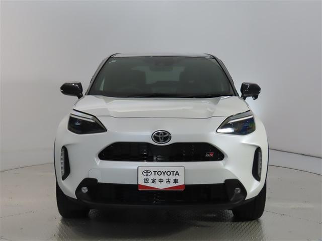 ヤリスクロス ハイブリッド　ＧＲスポーツ　トヨタ認定中古車・禁煙車・ワンオーナー・自動（軽減）ブレーキ・純正メモリーナビゲーション・フルセグ・バックガイドモニター・スマートキー・ＬＥＤヘッドライト・ＥＴＣ・クルーズコントロール・ドラレコ（5枚目）