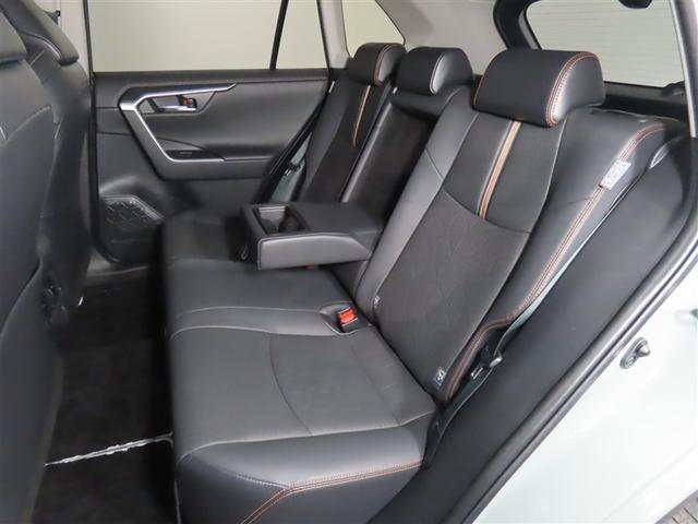 ＲＡＶ４ アドベンチャー　トヨタ認定中古車・禁煙車・ワンオーナー・自動（軽減）ブレーキ・純正メモリーナビゲーション・フルセグ・バックガイドモニター・スマートキー・ＬＥＤヘッドライト・ＥＴＣ・ドライブレコーダー・アルミホイール（11枚目）