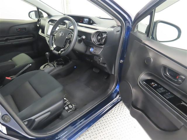 アクア Ｓスタイルブラック　トヨタ認定中古車・禁煙車・自動（軽減）ブレーキ・純正メモリーナビゲーション・フルセグ・バックガイドモニター・スマートキー・ＬＥＤヘッドライト・ＥＴＣ・ドライブレコーダー・アルミホイール（8枚目）