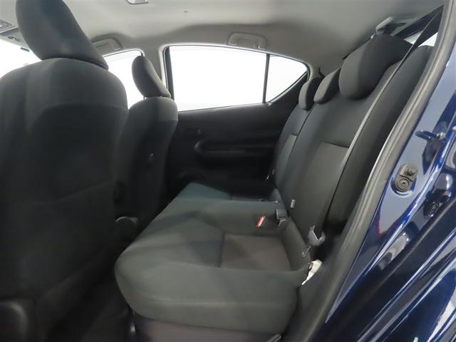 アクア Ｓスタイルブラック　トヨタ認定中古車・禁煙車・自動（軽減）ブレーキ・純正メモリーナビゲーション・フルセグ・バックガイドモニター・スマートキー・ＬＥＤヘッドライト・ＥＴＣ・ドライブレコーダー・アルミホイール（11枚目）