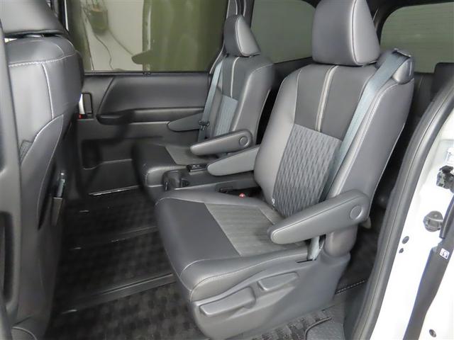 ノア ハイブリッドＳ－Ｚ　トヨタ認定中古車・禁煙車・ワンオーナー・自動（軽減）ブレーキ・純正メモリーナビゲーション・フルセグ・バックガイドモニター・後席モニター・両側パワースライドドア・クルーズコントロール・アルミホイール（12枚目）