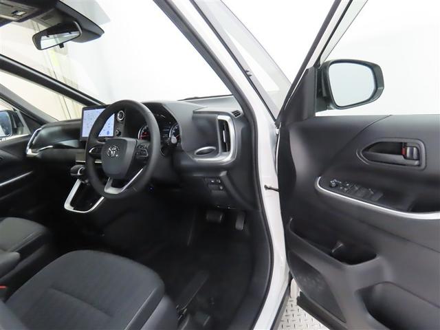 ノア Ｓ－Ｇ　禁煙車・ワンオーナー・自動（軽減）ブレーキ・純正メモリーナビゲーション・フルセグ・バックガイドモニター・後席モニター・両側パワースライドドア・スマートキー・ＬＥＤヘッドライト・ＥＴＣ・アルミホイール（9枚目）