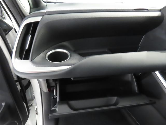 ノア Ｓ－Ｇ　禁煙車・ワンオーナー・自動（軽減）ブレーキ・純正メモリーナビゲーション・フルセグ・バックガイドモニター・後席モニター・両側パワースライドドア・スマートキー・ＬＥＤヘッドライト・ＥＴＣ・アルミホイール（28枚目）