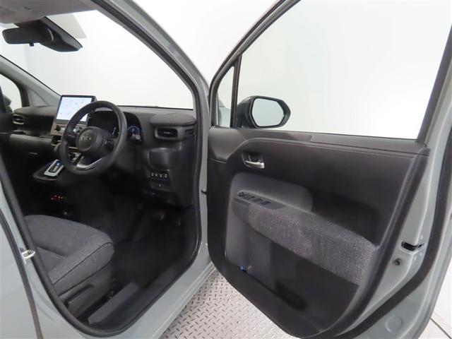 シエンタ ハイブリッドＺ　トヨタ認定中古車・禁煙車・ワンオーナー・自動（軽減）ブレーキ・純正メモリーナビゲーション・フルセグ・バックガイドモニター・両側パワースライドドア・スマートキー・ＬＥＤヘッドライト・ＥＴＣ・ドラレコ（8枚目）