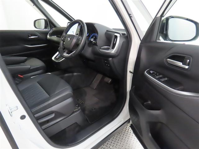 ノア ハイブリッドS-Z トヨタ認定中古車・禁煙車・ワンオーナー・自動(軽減)ブレーキ・純正メモリーナビゲーション・フルセグ・後席モニター・バックガイドモニター・両側パワースライドドア・スマートキー・LEDヘッドライト・ETC(9枚目)