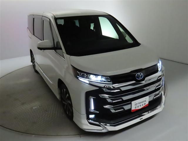 ノア ハイブリッドS-Z トヨタ認定中古車・禁煙車・ワンオーナー・自動(軽減)ブレーキ・純正メモリーナビゲーション・フルセグ・後席モニター・バックガイドモニター・両側パワースライドドア・スマートキー・LEDヘッドライト・ETC(10枚目)