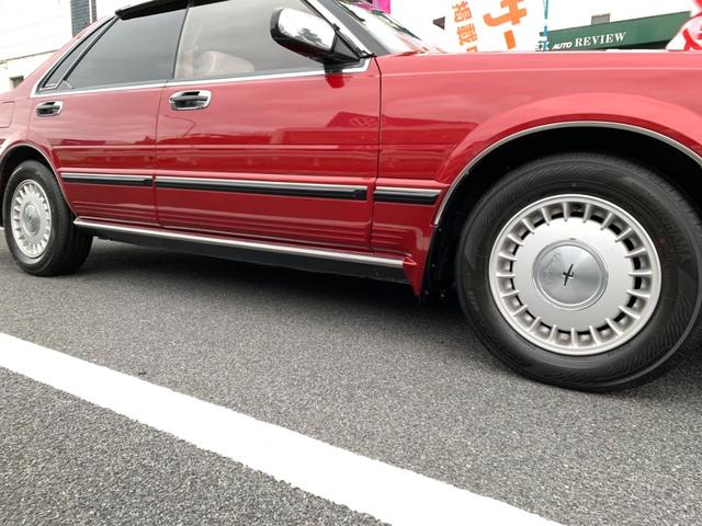 グロリア ブロアム　フルノーマルコンディション　クランベリーレッドパール　タイベルウォーターポンプ交換済み　取説記録簿有り　エアコン実働（8枚目）