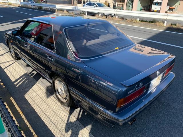 グロリア・シーマ タイプＩＩリミテッド　ＪＩＣ車高調付き公認済み　ＪＡＳＴ．ＯＮワンオフマフラー音量調整バルブ付き　純正オプションリップ／リアスポイラー／リアアンダー　タイベル／ウォーターポンプ交換済み　ドラレコ／ＥＴＣ　クーラー修理済み（12枚目）