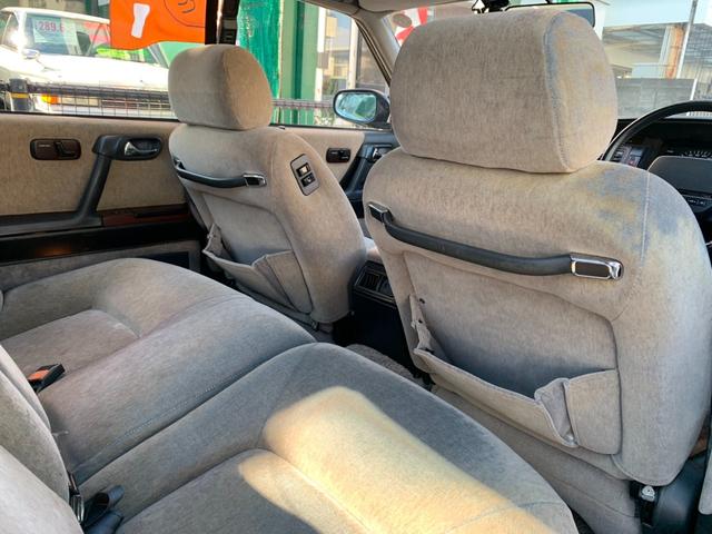 グロリア・シーマ タイプＩＩリミテッド　ＪＩＣ車高調付き公認済み　ＪＡＳＴ．ＯＮワンオフマフラー音量調整バルブ付き　純正オプションリップ／リアスポイラー／リアアンダー　タイベル／ウォーターポンプ交換済み　ドラレコ／ＥＴＣ　クーラー修理済み（36枚目）