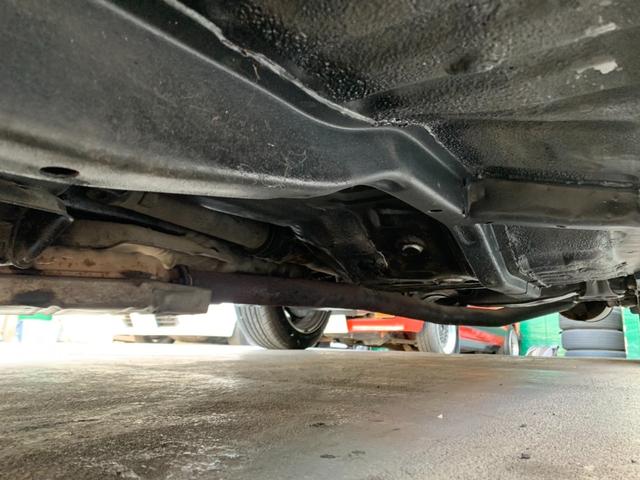 ショップ手書きですがエンジンＯＨ、その他整備の書類は残っています。エンジンオイルはマメに交換されていたそうです。常に高回転ぶん回して乗っていたということもないです。