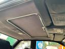 サンルーフは稼働します。枠がちょっと傷んでいます。