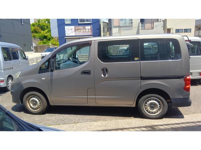 ＮＶ２００バネットバン ＤＸ　ナビ　走ＴＶ　キーレス（3枚目）