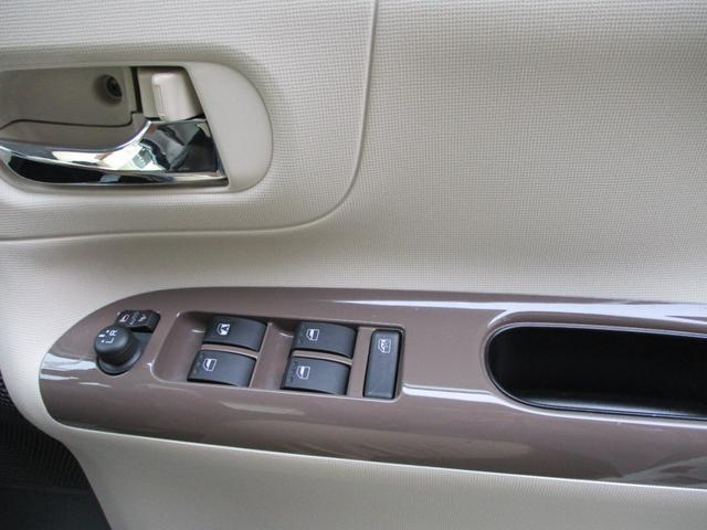 ムーヴキャンバス Ｇメイクアップリミテッド　ＳＡＩＩＩ　スマアシＩＩＩ、両側パワースライドドア、パノラマモニター、ナビ・ドラレコＥＴＣ、ワンオーナー、（13枚目）