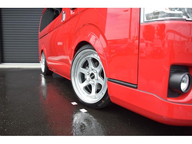 ロングスーパーGL 2.0 S-GL ロングボディ 特設カラー レッド スタイルパッケージ リップスポイラー 2ピースホイール オーバーフェンダー ベッドキット(35枚目)