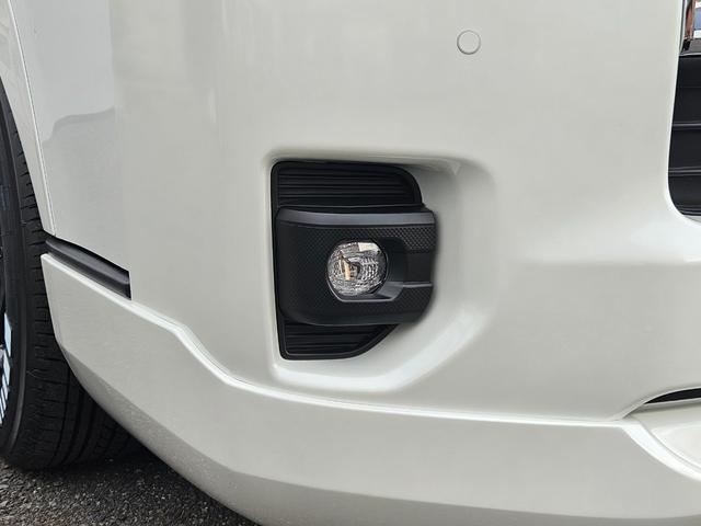 ハイエースワゴン ＧＬ　ベッドキット架装　ＢＩＧ－Ｘシンプルモデル　ＥＴＣ　シートカバー　ＥＳＳＥＸフロントスポイラーｖｅｒ４　ＥＳＳＥＸアルミホイール　ＥＮＣＳ－１７インチ（ブラック／リムブラック）（22枚目）