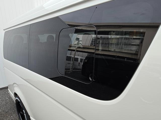 ハイエースワゴン ＧＬ　ベッドキット架装　ＢＩＧ－Ｘシンプルモデル　ＥＴＣ　シートカバー　ＥＳＳＥＸフロントスポイラーｖｅｒ４　ＥＳＳＥＸアルミホイール　ＥＮＣＳ－１７インチ（ブラック／リムブラック）（24枚目）