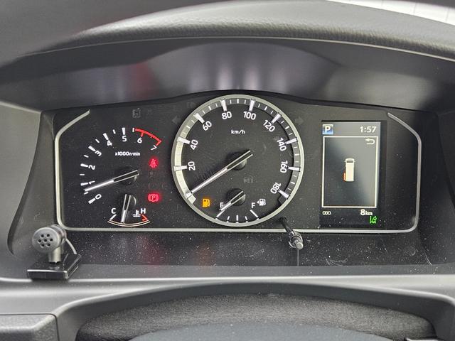 ハイエースワゴン ＧＬ　ベッドキット架装　ＢＩＧ－Ｘシンプルモデル　ＥＴＣ　シートカバー　ＥＳＳＥＸフロントスポイラーｖｅｒ４　ＥＳＳＥＸアルミホイール　ＥＮＣＳ－１７インチ（ブラック／リムブラック）（56枚目）