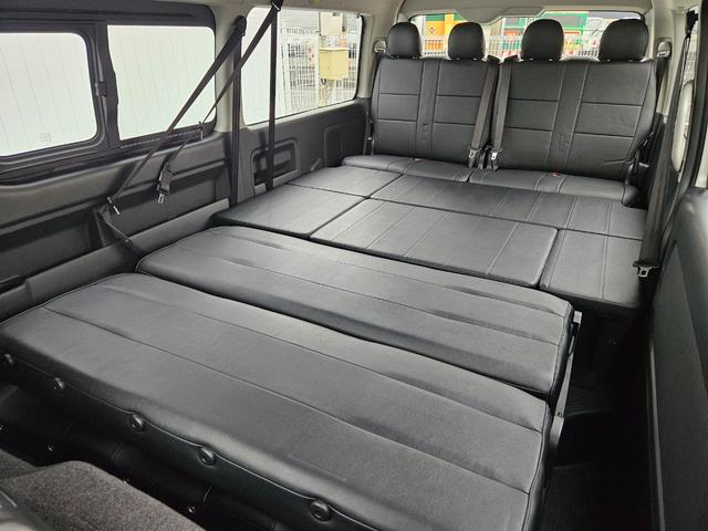 ハイエースワゴン ＧＬ　ベッドキット架装（ＴＲＥＫシート換装）ＢＩＧ－Ｘシンプルモデル　ＥＴＣ　シートカバー　ＥＳＳＥＸフロントスポイラーｖｅｒ４　ＥＳＳＥＸアルミホイール　ＥＭ－１７インチ（ブラックマシニング）（13枚目）