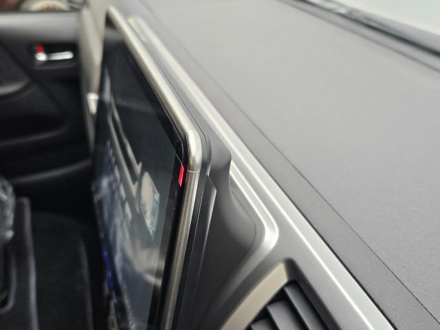 ハイエースワゴン ＧＬ　ベッドキット架装（ＴＲＥＫシート換装）ＢＩＧ－Ｘシンプルモデル　ＥＴＣ　シートカバー　ＥＳＳＥＸフロントスポイラーｖｅｒ４　ＥＳＳＥＸアルミホイール　ＥＭ－１７インチ（ブラックマシニング）（41枚目）