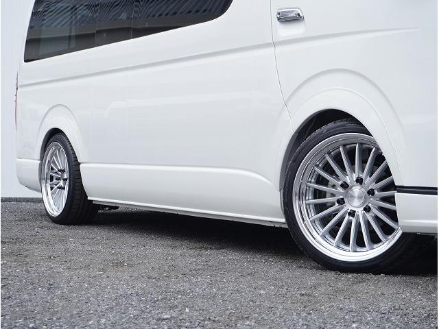ハイエースワゴン グランドキャビン ALPINE BIG-Xシンプルモデル/ETC/ESSEX EF-19インチアルミホイール/ローダウン/レガンスLEDテール/片側パワースライドドア/パノラミックビューモニター/デジタルインナーミラー(5枚目)