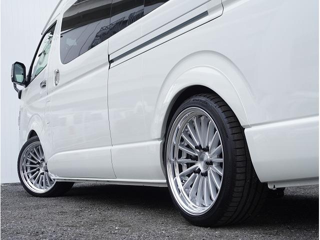 ハイエースワゴン グランドキャビン ALPINE BIG-Xシンプルモデル/ETC/ESSEX EF-19インチアルミホイール/ローダウン/レガンスLEDテール/片側パワースライドドア/パノラミックビューモニター/デジタルインナーミラー(26枚目)