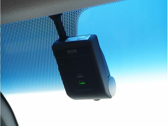 デリカD:5 アーバンギア G パワーパッケージ 10インチナビ/12.8型フリップダウンモニター/ETC/アーバンギア/e-assist/マルチアラウンドモニター/レーダークルーズコントロール/マルチLEDヘッドライト/パワーシート(51枚目)