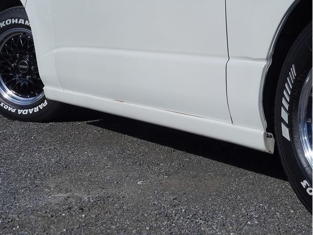 ハイエースバン スーパーGL ダークプライムII ESSEX ENCM-16インチアルミ フロントスポイラーver4 サイドライナー リアライナー 2インチローダウン カロッツェリア7インチ楽ナビ ETC ドライブレコーダー(29枚目)