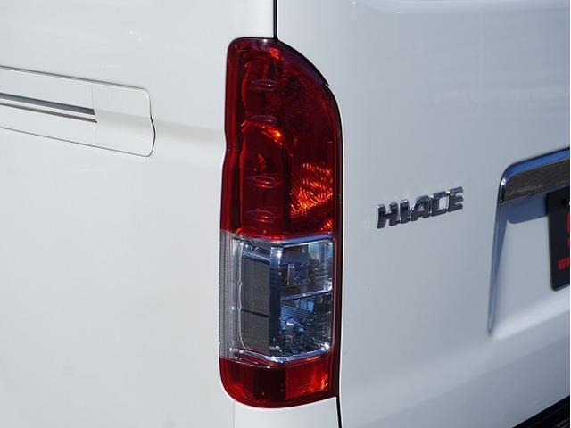 ハイエースバン スーパーGL ダークプライムII ESSEX ENCM-16インチアルミ フロントスポイラーver4 サイドライナー リアライナー 2インチローダウン カロッツェリア7インチ楽ナビ ETC ドライブレコーダー(31枚目)