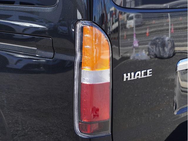 ハイエースワゴン GL BIG-Xシンプルモデル 12.8フリップダウンモニター ETC デルタフォースOVAL16インチ MONSTAマッドウォーリアM/T CLSバンパーパネル コーナーレンズカバー FLEXテール(30枚目)
