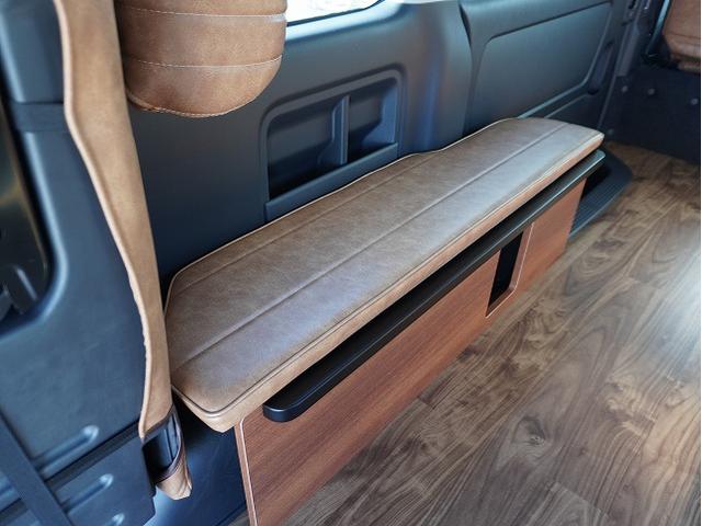 ハイエースワゴン GL BIG-Xシンプルモデル 12.8フリップダウンモニター ETC デルタフォースOVAL16インチ MONSTAマッドウォーリアM/T CLSバンパーパネル コーナーレンズカバー FLEXテール(70枚目)